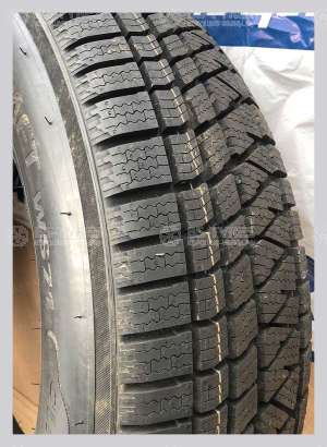 Kumho WinterCraft WS71 215/70 R15 98T