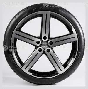 Pirelli P Zero 255/40 R18 99Y